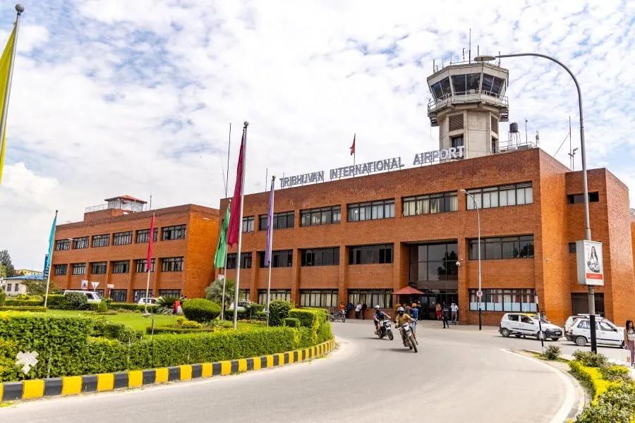 kathmandu-airport_fwpbo4