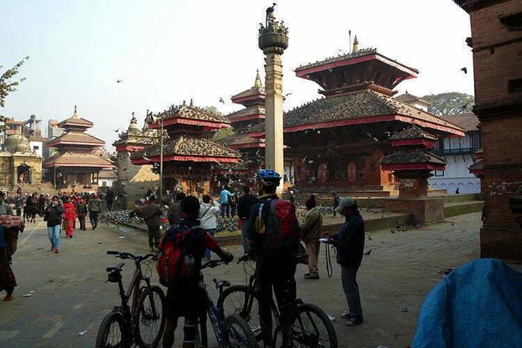 cycling-tour-in-kathmandu_i7trlf